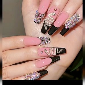 NWT Rhinestone French Tip Press On Nails
